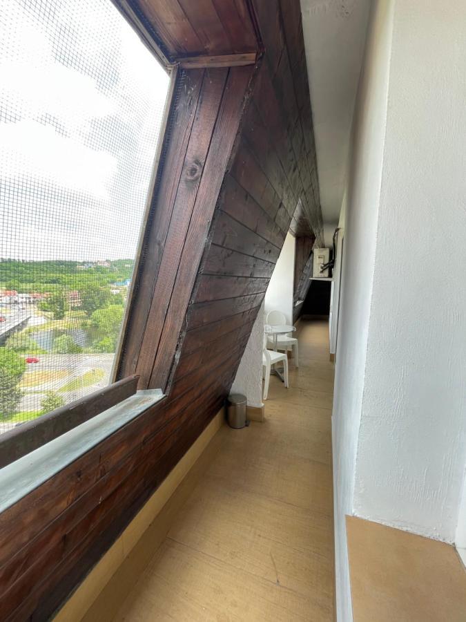 Lovely 3 Bedrooms Apartament Nagyvárad Kültér fotó